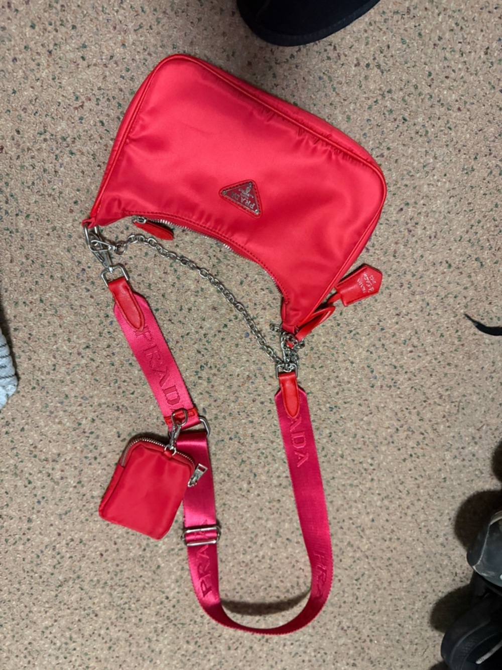 wild fable Red Nylon Crossbody with Wide Strap and Chain